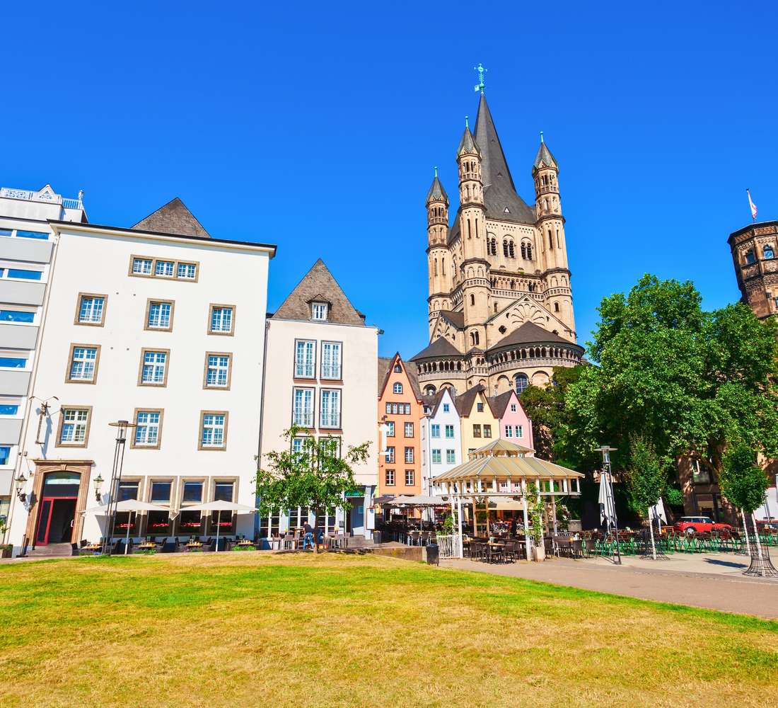 Tour turistico Hop-on Hop-off a Colonia – Monumenti iconici e biglietti flessibili nel 2025 Tour Hop-on Hop-off a Colonia, Germania – Bus panoramici, principali attrazioni e cancellazione gratuita nel 2025