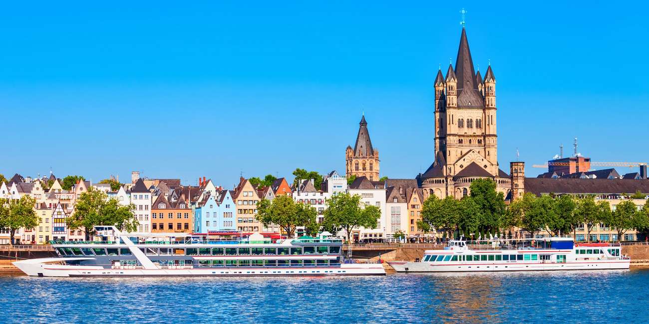 Cologne Hop-On Hop-Off Sightseeing Bus Tours – Iconic landmarks, panoramic city views, and must-see attractions in 2025 Hop-on hop-off sightseeing bus tours in Cologne, Germany – Top landmarks, famous attractions, and hidden gems in 2025