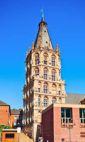 Acquista il tuo tour hop-on hop-off a Colonia – Biglietti ufficiali e percorso personalizzabile nel 2025 Prenota il tuo tour panoramico hop-on hop-off a Colonia, Germania – Biglietti ufficiali, percorsi flessibili e cancellazione gratuita nel 2025